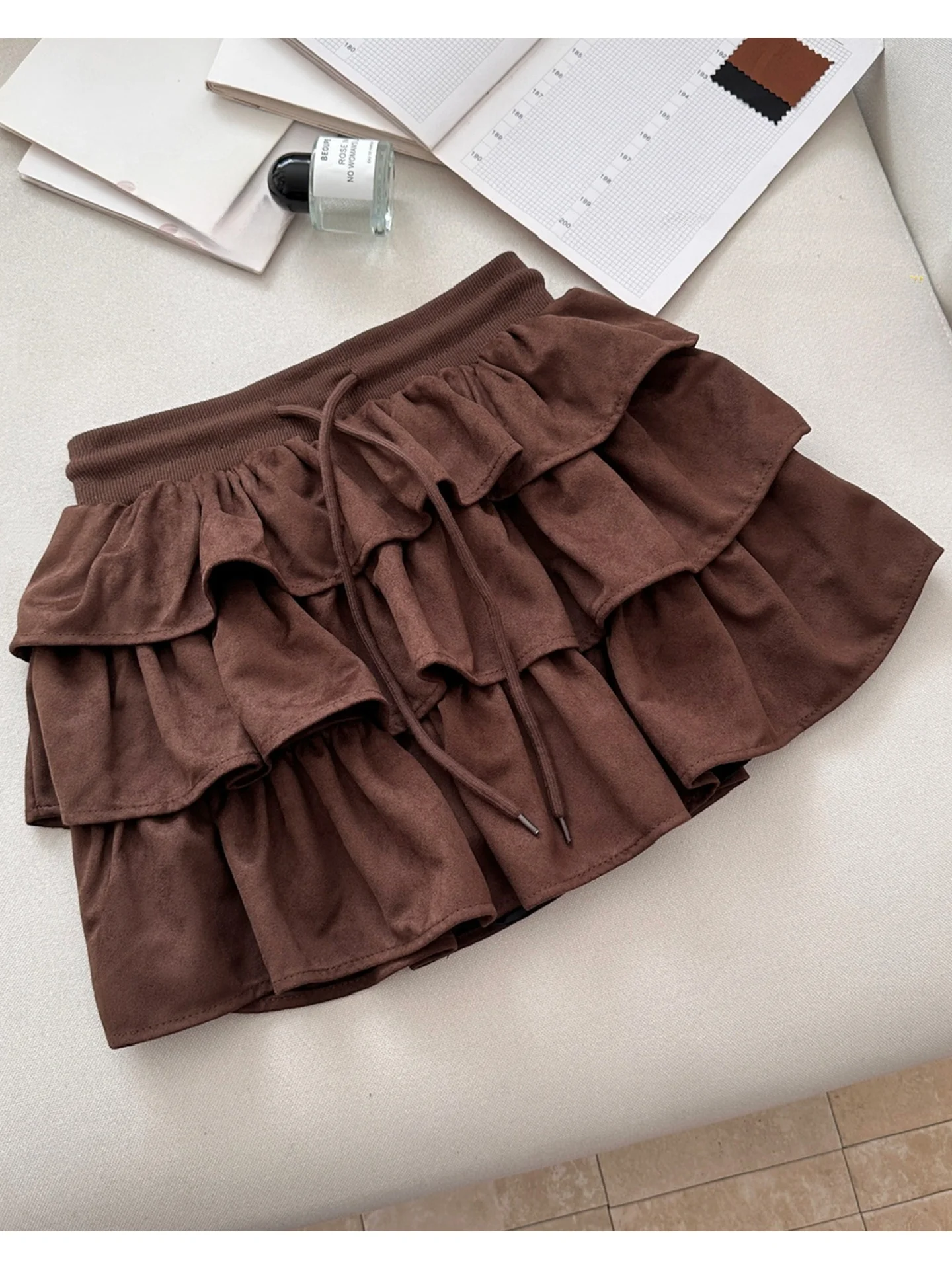

Chic High Waist A-Line Skirt in Coffee Color for Women Casual Sle Vintage Cake Skirt Slimming Effect Autumn Winter