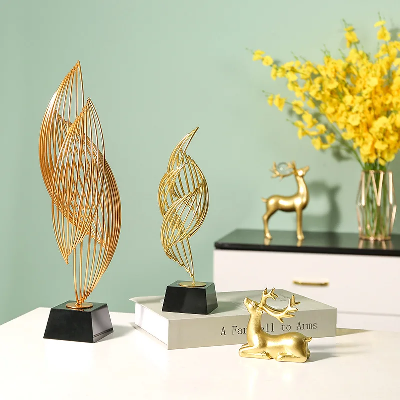 

Prosperous Wealth Creative Ornament for Entrance, Living Room, TV Cabinet, Wine Cabinet, Desktop Decoration, Modern Minimalist C