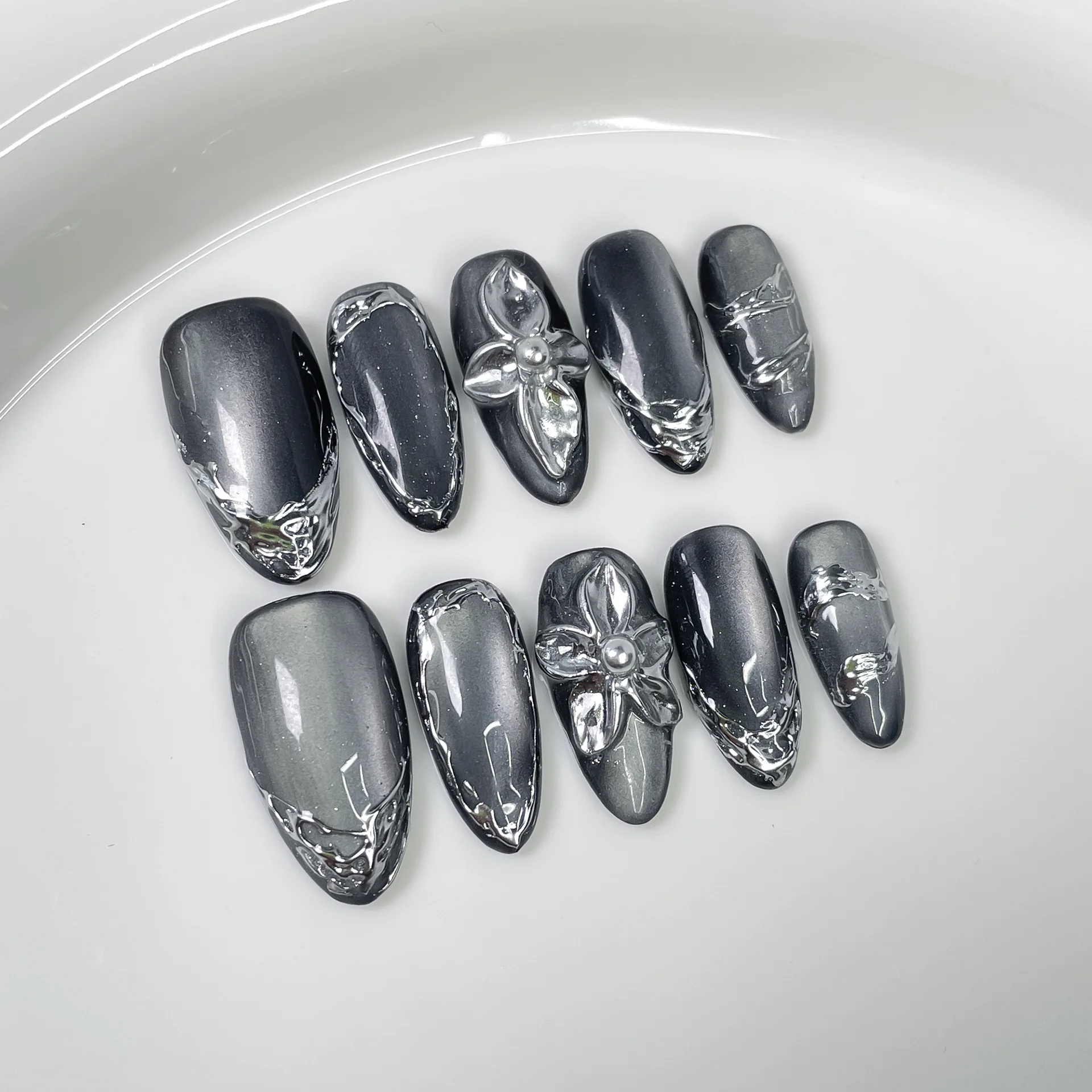 

Dyed Armor Dark Metal Cat's Eye Nail Art Patch Stereo Carved Liquid Texture Wear Armor Pure Hand-made