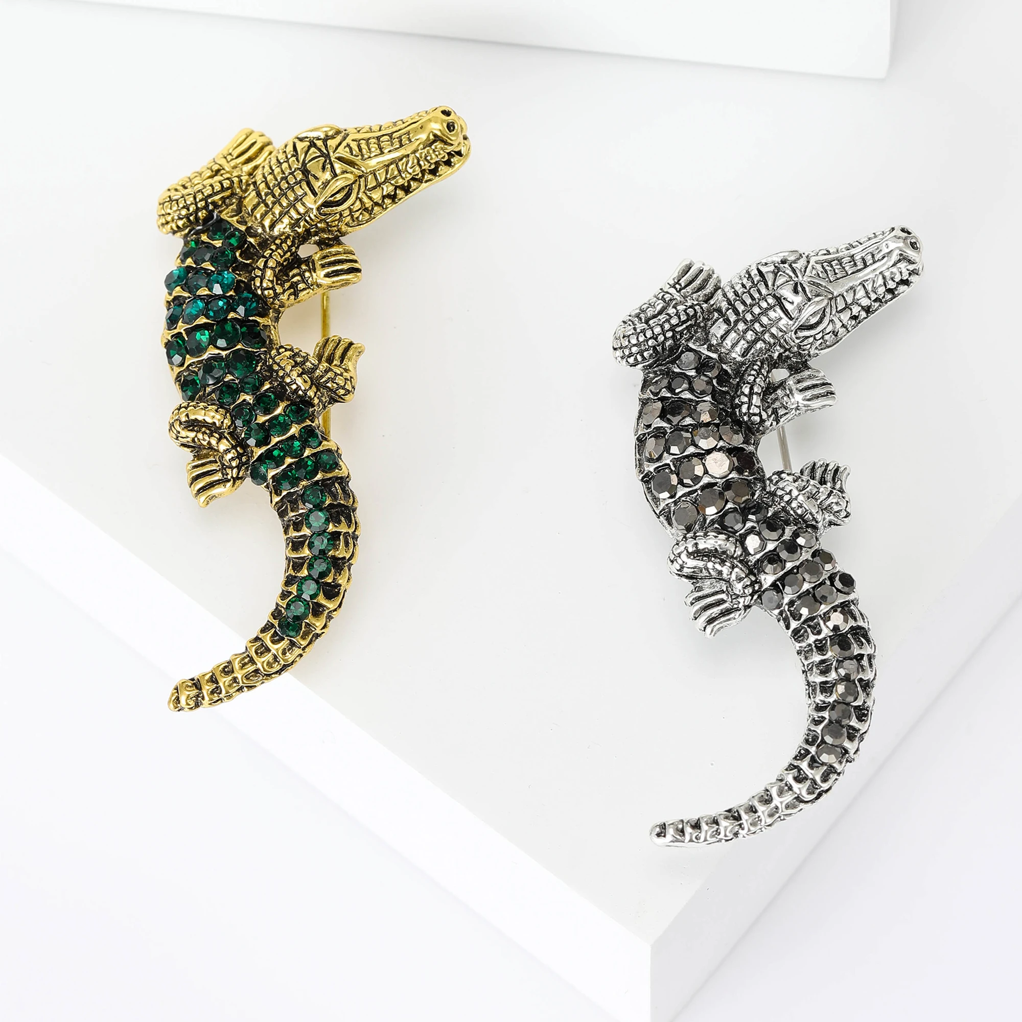 Beaut&Berry Luxurious and High-end Rhinestone Crocodile Brooches 2-color Animal Pins Sweater Office Party Casual Accessory Gifts