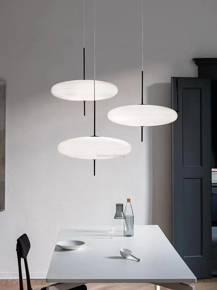 UFO – plafonnier LED noir et blanc au design moderne simpliste, luminaire décoratif de plafond, idéal pour un salon, un Restaurant, une chambre à coucher, un Bar ou un bureau