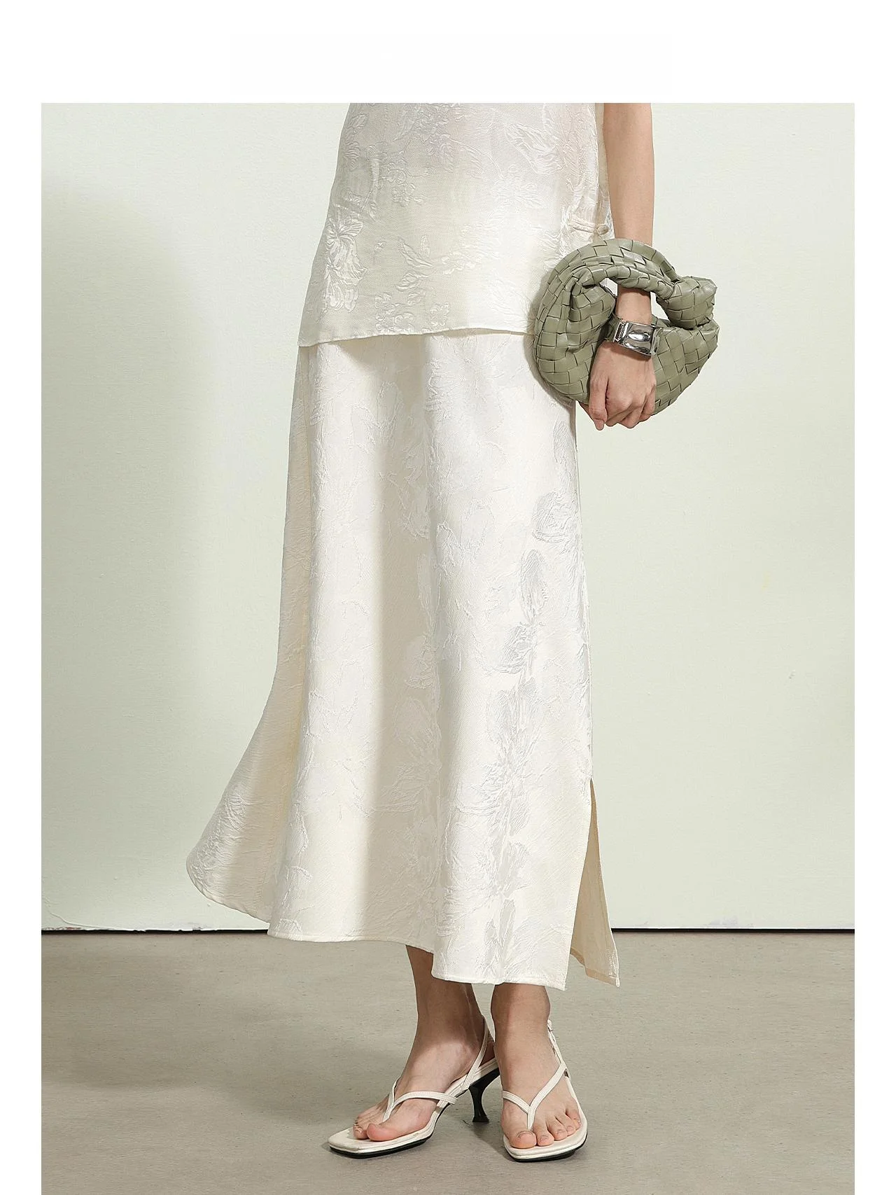 

Annibycn High-End Silk New Chinese Style A-Line Skirt Women's Retro Split High Waist Over-Knee Bodycon Skirt