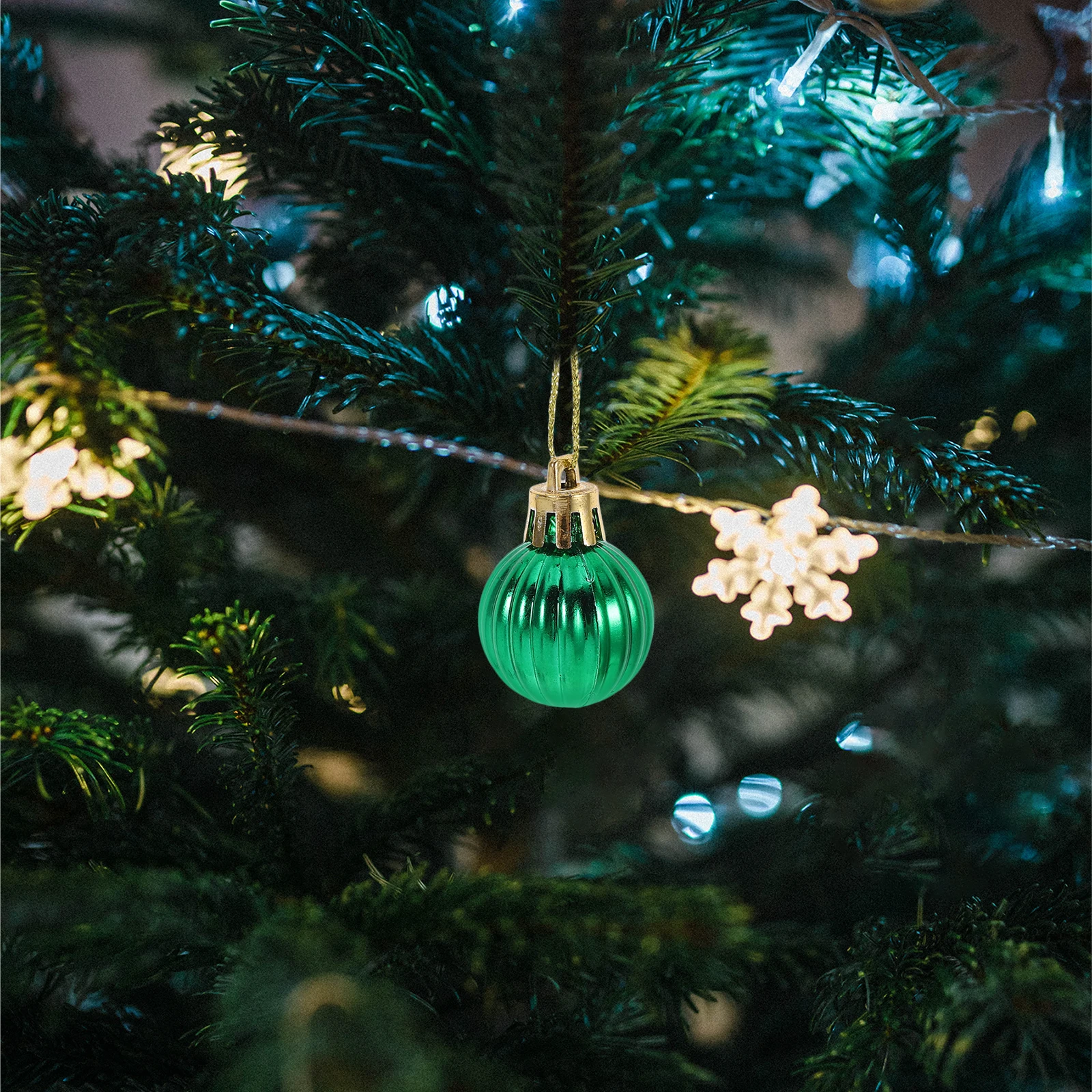 

12pcs Balls 3cm Checkered Lightweight Hanging Ornaments for Tree Party Decorative Christmas Balls Decorations Festive Holiday