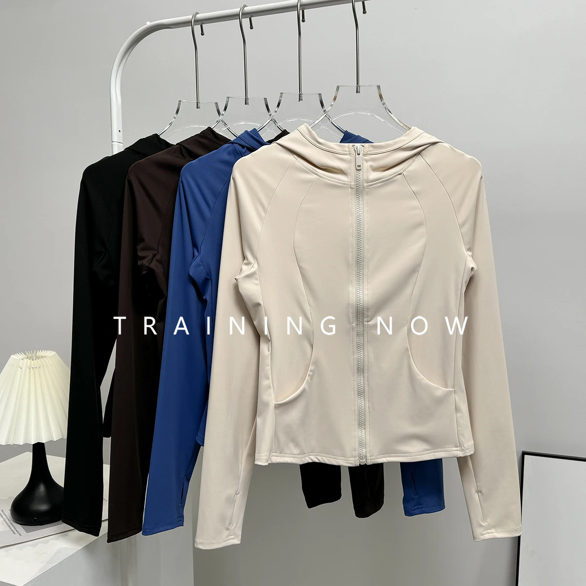 

Yoga jacket for women in winter hooded slim Pilates bodysuit cardigan running sports long sleeves