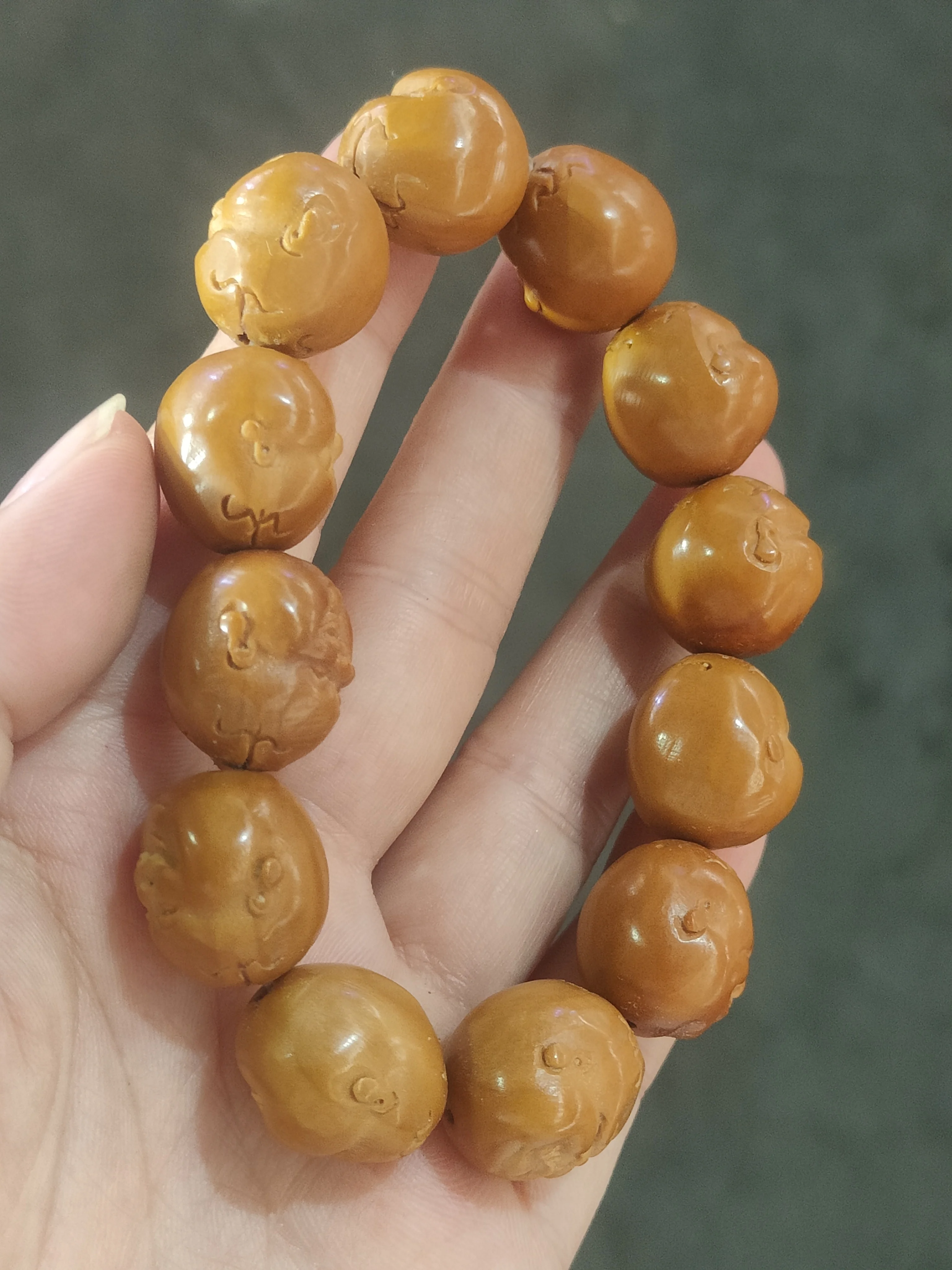 Chinese fashion natural olive core beautifully carved happiness and sorrow men and women with the bracelet protector