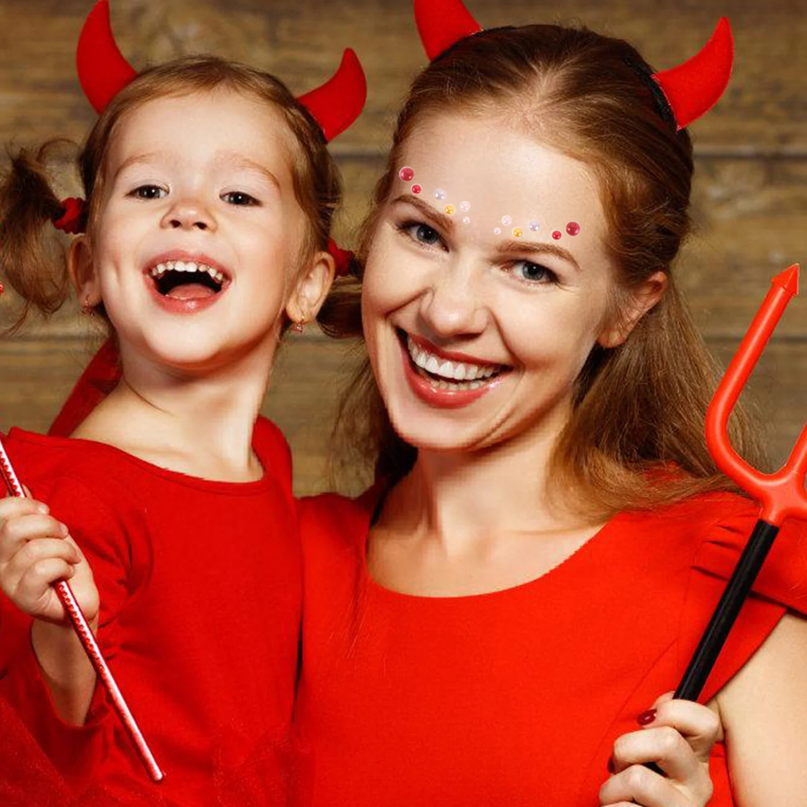 

4Pcs Adhesive Face Jewel Stickers Waterproof Rhinestone and Pearl Embellishments for Makeup Body Art Festival Party Eyebrow