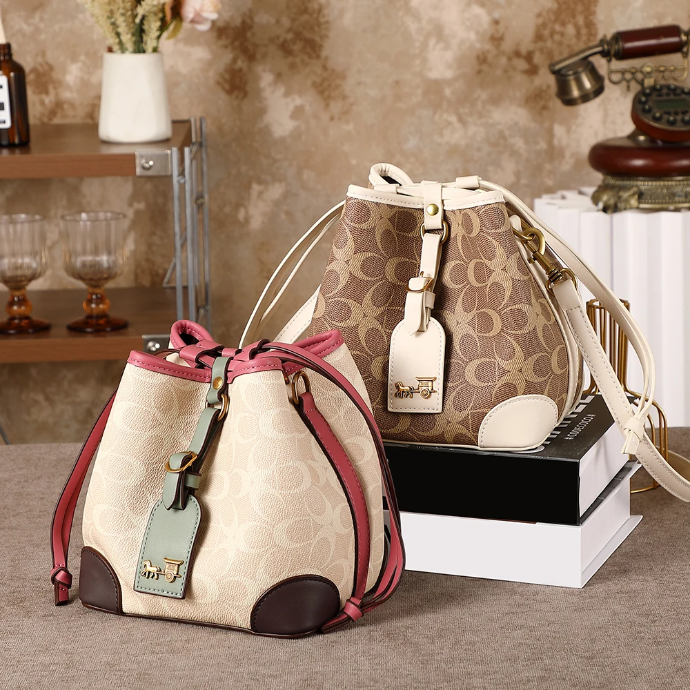 Light luxury women's handbag, retro carriage drawstring bucket bag, 2026 new style bag, high-end single shoulder crossbody bag