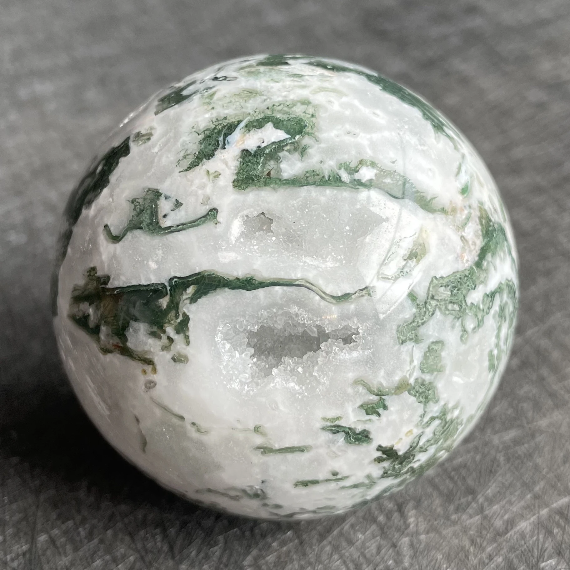 

266g Natural Crystal Ball Moss Agate Sphere Rock Decoration Rough Polished Quartz Stone Healing W2