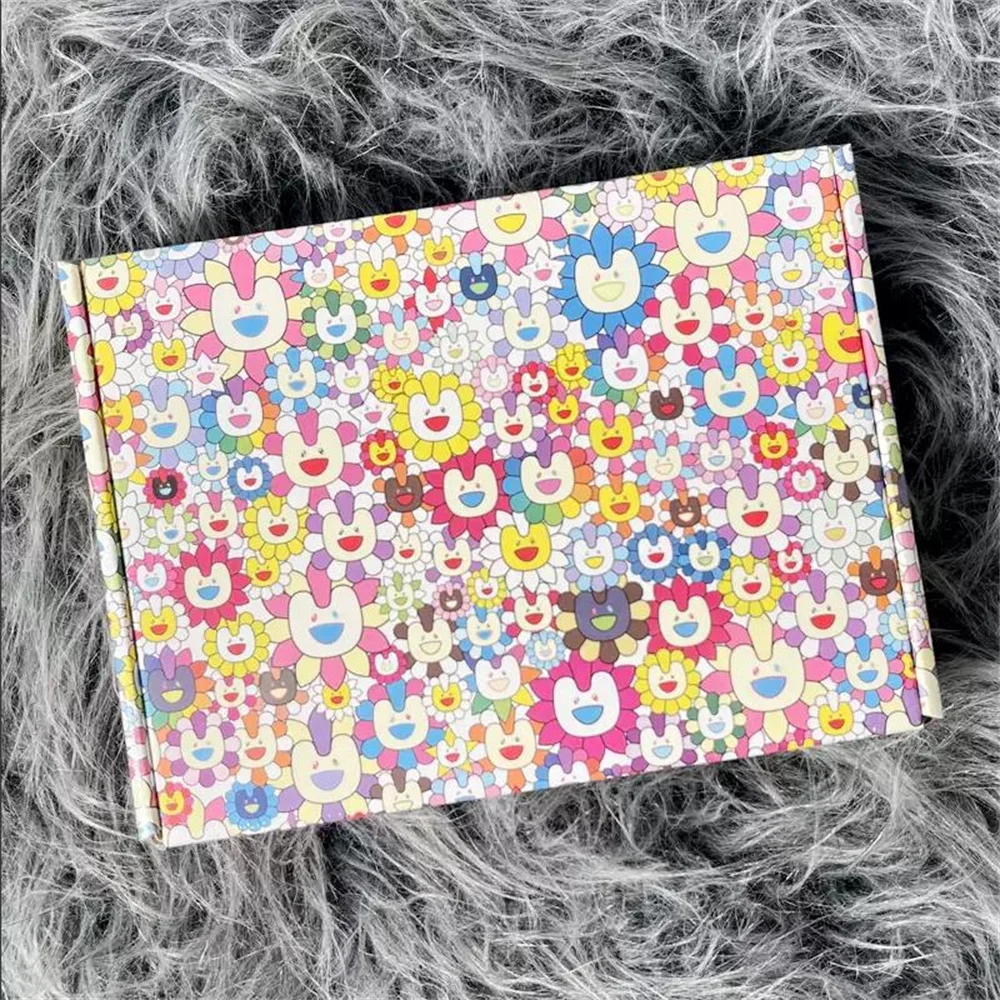 سجلات الأقراص المضغوطة اليابانية NEWJEANS Whale x Takashi Murakami حقيبة ألبوم CD خارق للطبيعة بطاقة صغيرة محيطية عرض خاص