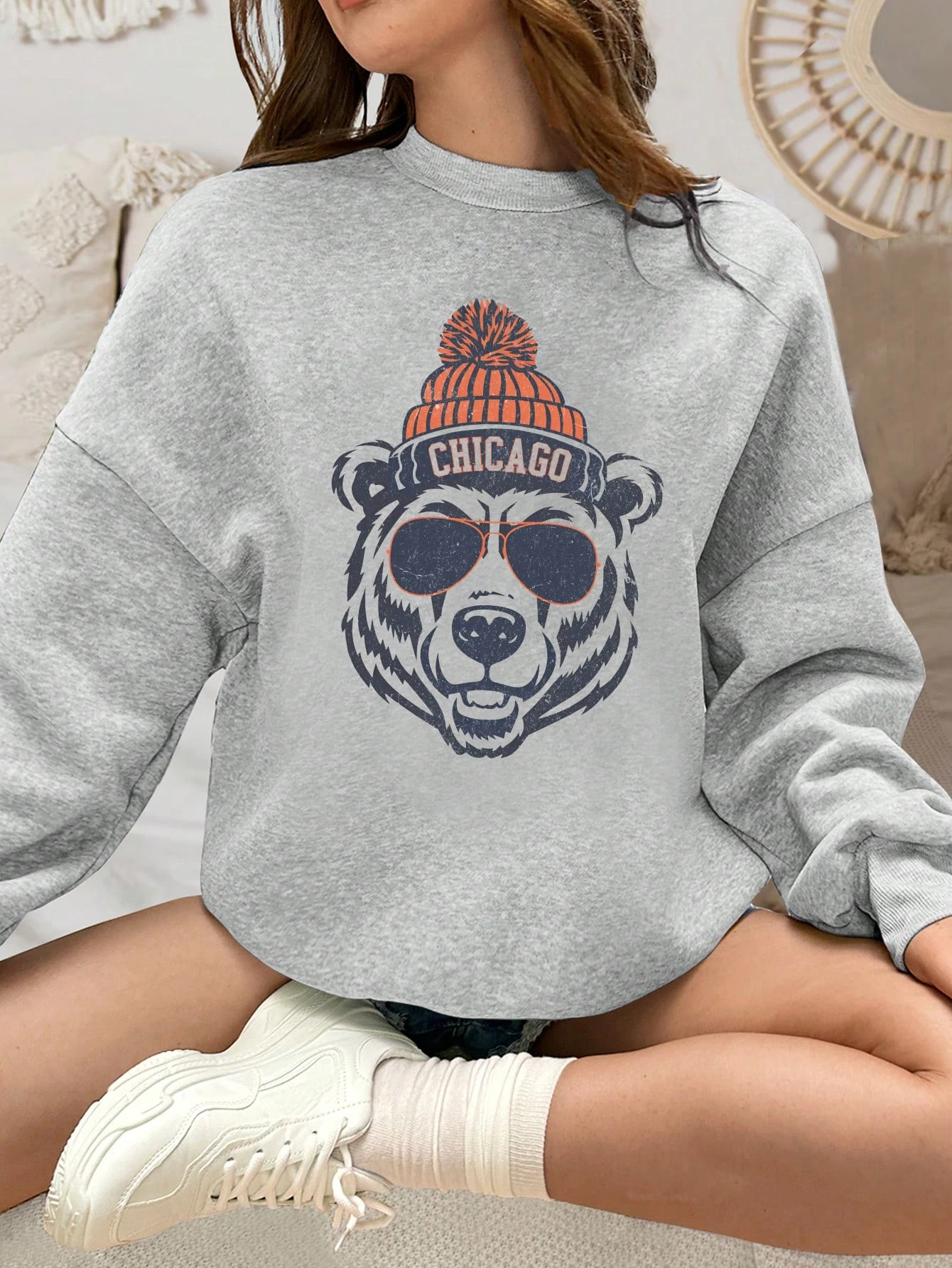 Sudadera con estampado Retro de fútbol de Chicago, Sudadera con capucha de cuello redondo para mujer, regalo de seguidor de fútbol a la moda, ropa de otoño para volver a la escuela