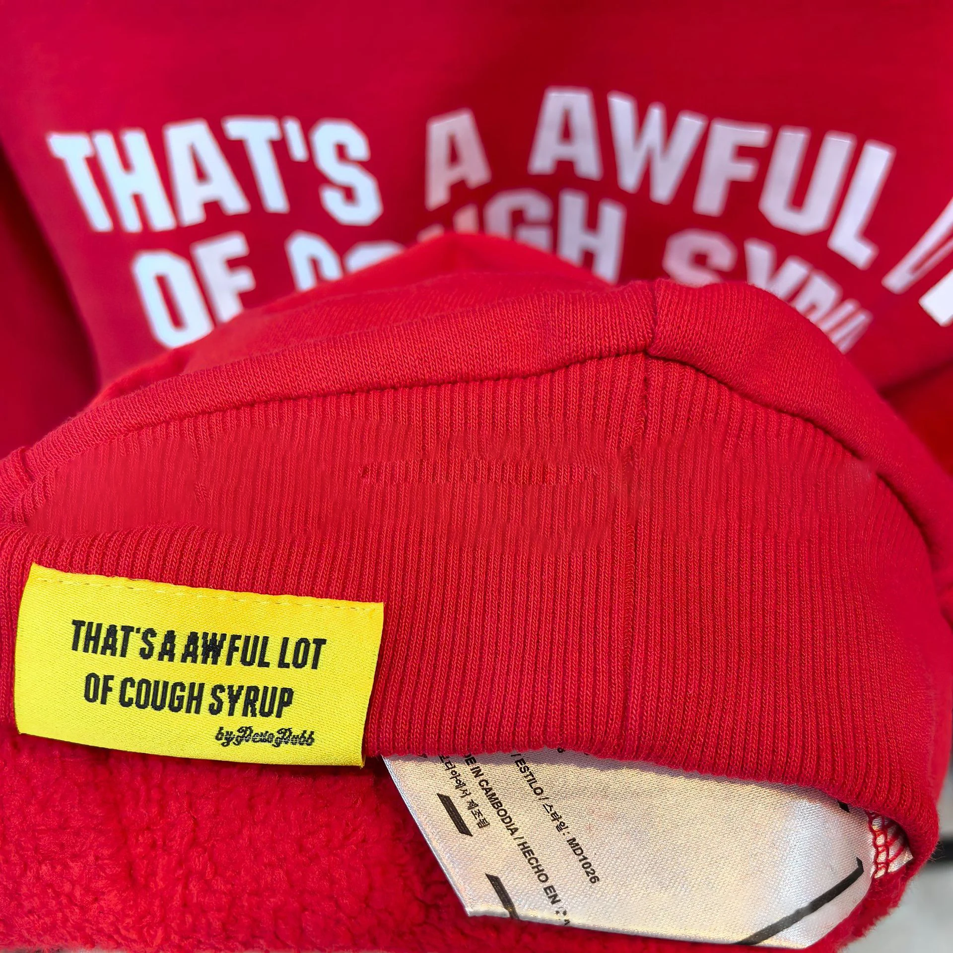 جودة عالية، الكثير من ملابس SYRUP الرائعة، بلوفرات مطبوعة بأحرف سوداء، بلوزات من الصوف مع قلنسوة للرجال #3