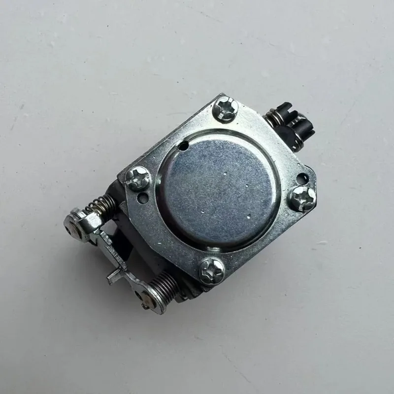 المكربن (2 أنماط) لـ Husqvarna 242, 246, 238, Mod. HDA.98 004067 بالمنشار