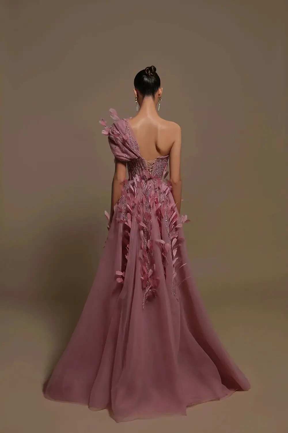 2023  Mauve Prom Gown Formal Party Dresses with Feathers Beading One Shoulder Elegant Dress Women for Wedding Party Gowns