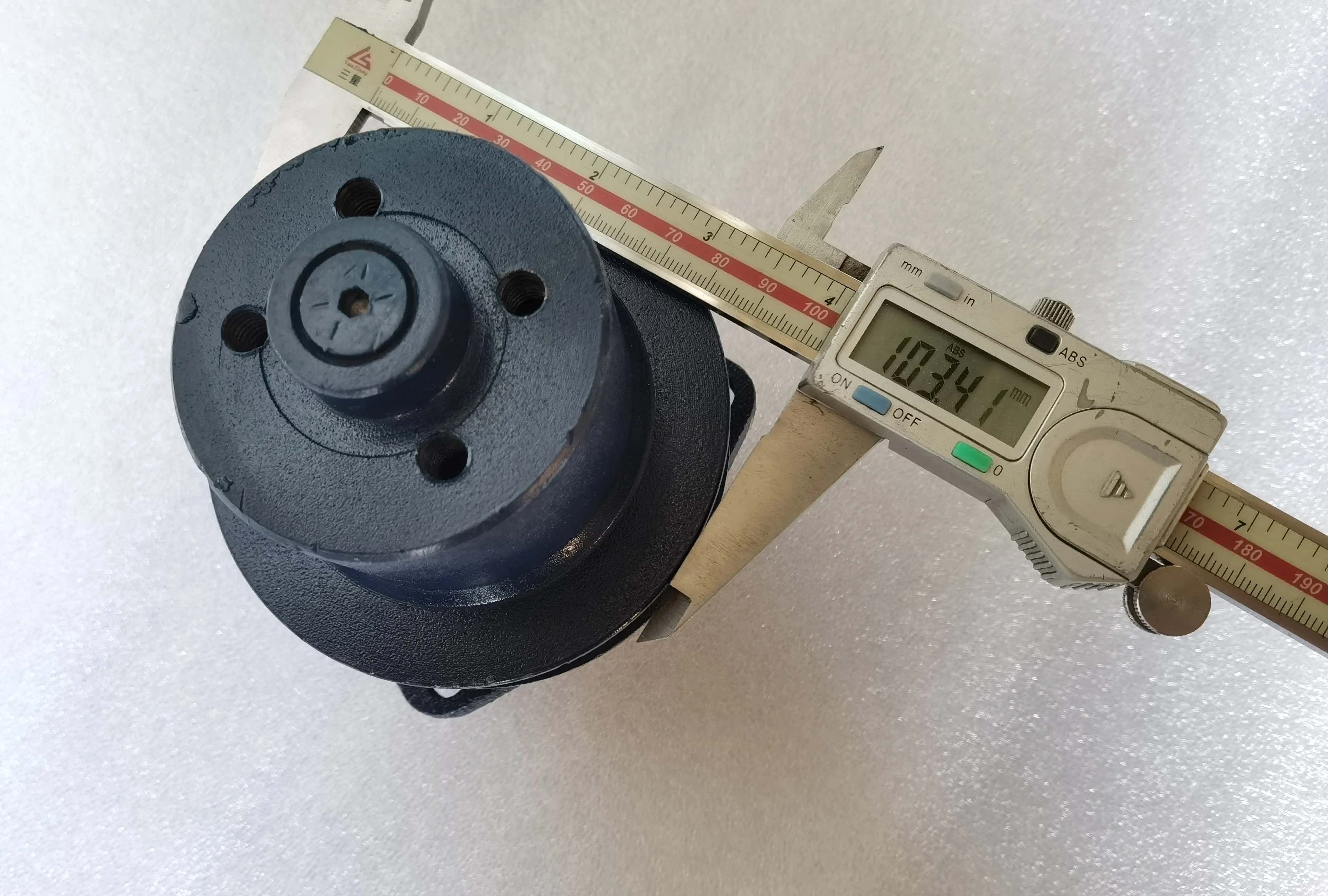 Water Pump Head for Shanghai 495A / 4100 / 4102 for Shanghai Tractor SNH504 / SNH704