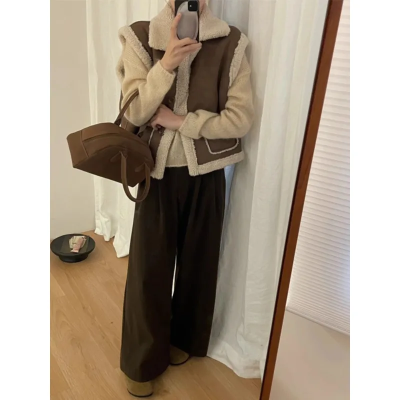 تقليد سترة من جلد الغزال للنساء الخريف الشتاء عادية الربط أفخم الفراء قطعة واحدة سترة سوداء قصيرة واحدة الصدر بلا أكمام