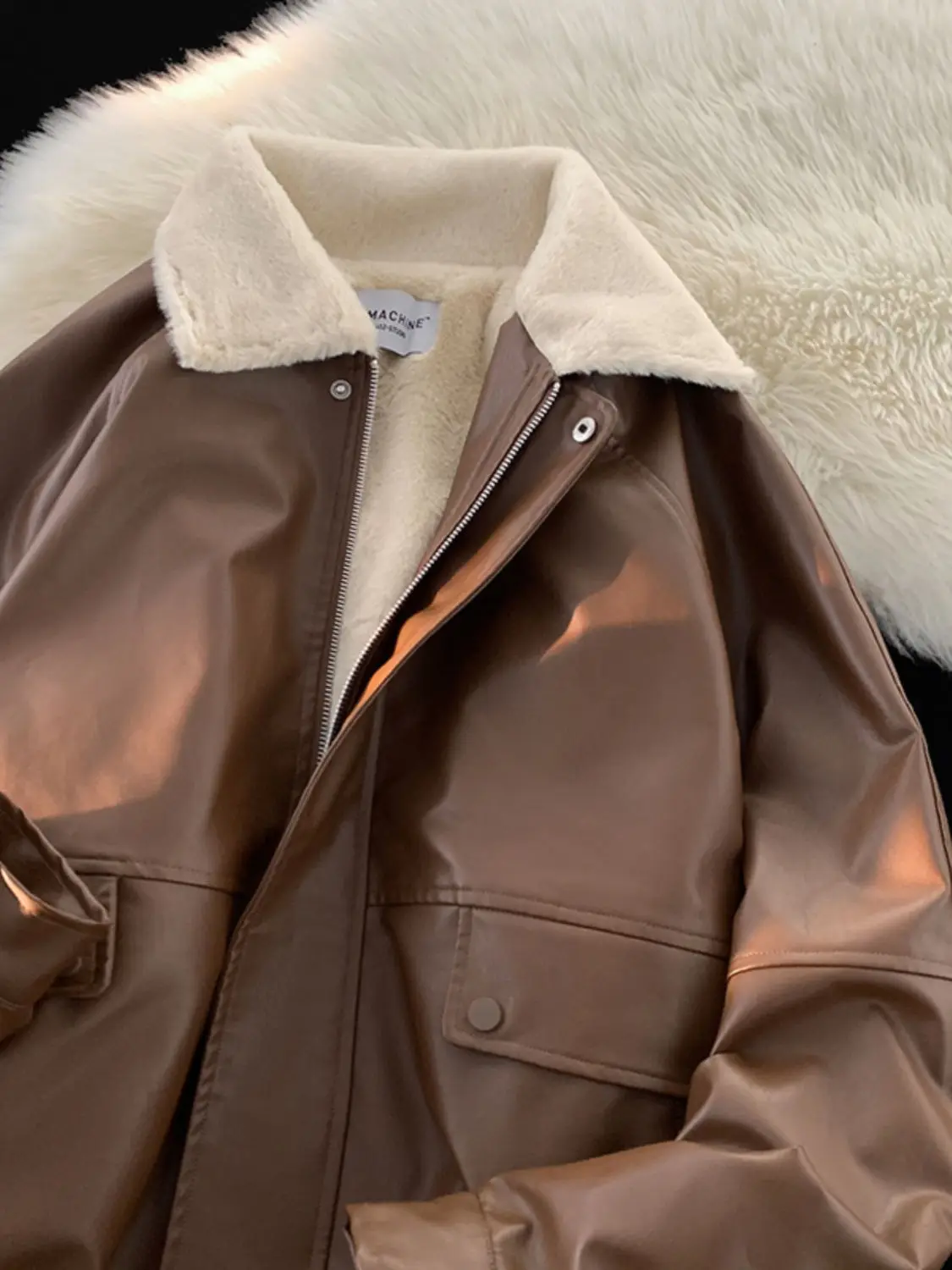 

Winter Women's Fur Leather Jacket Long Sleeved Loose Warm Lamb Wool Vintage Thickened Locomotive Lapel Female PU Motorcycle Coat