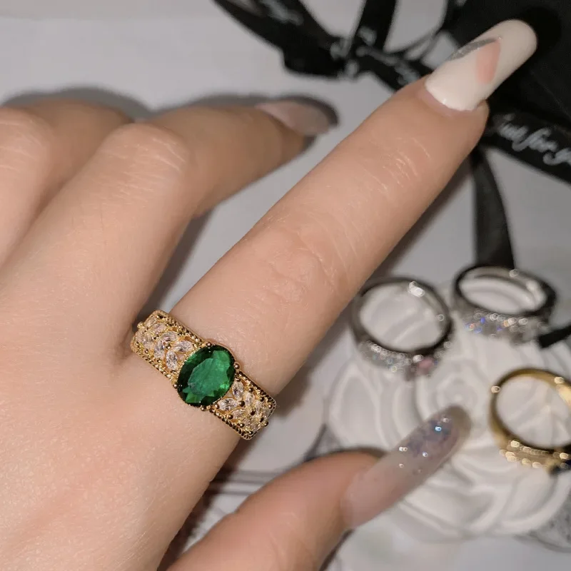 MDL Wheat de.ign مجموعة صغيرة من حلقة اكسيد الالمونيوم الزرقاء المطلية بألماس زركونيا مشع عيار 18 قيراط، خاتم إصبع ناعم للتسليم