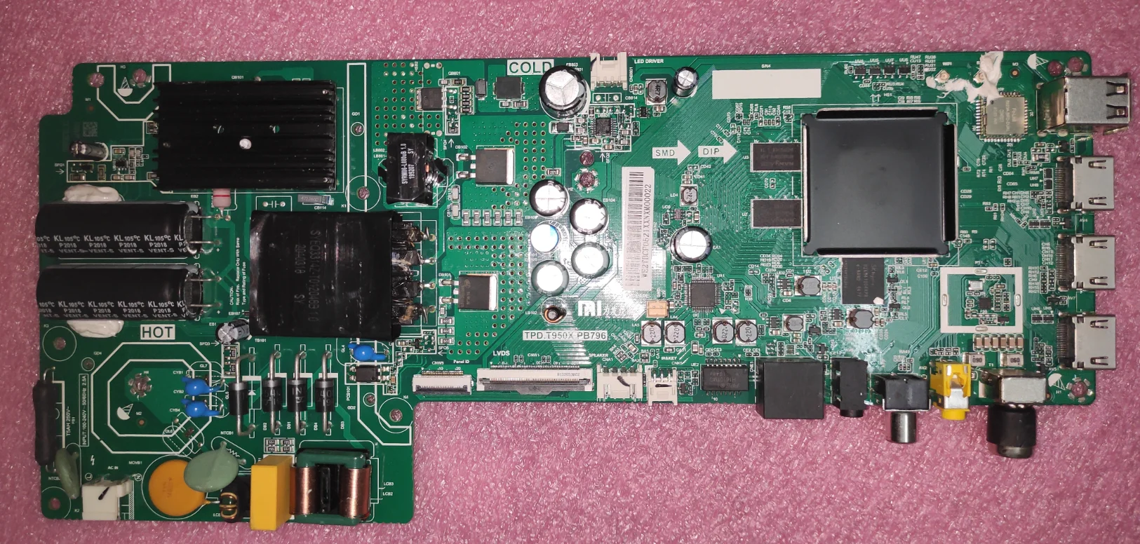 TPD.T950X.PB796 Scheda madre televisiva streaming WiFi tre in uno testata bene 72-81,6 V 560 Ma 85 W