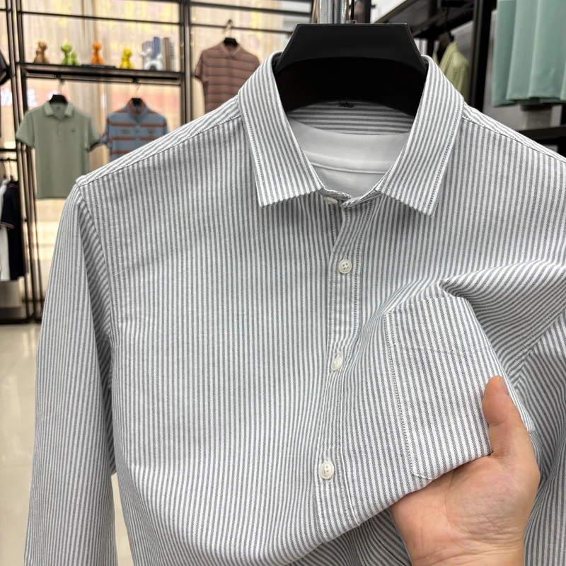 قميص رجالي من القطن 100% للخريف عالي الجودة وجيب مخطط وأكمام طويلة ملابس رجالية مناسبة للبشرة #1