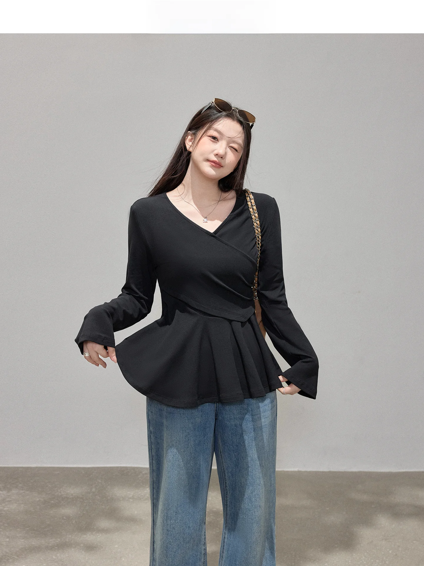 

Asourda Women's Long Sve V-Ne T-irt Waist-Cinching Bellflower Hem Design Bla Commute Sle Cotton Polyester Spandex