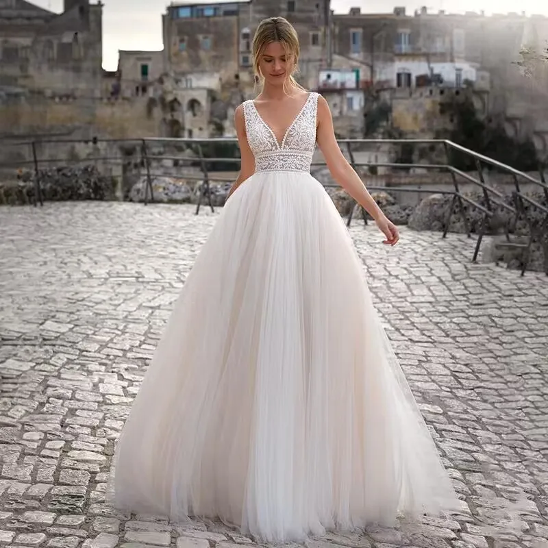 Elegant Tulle V-Neck Floor-Length Wedding Dress A-Line Bridal Gown customized