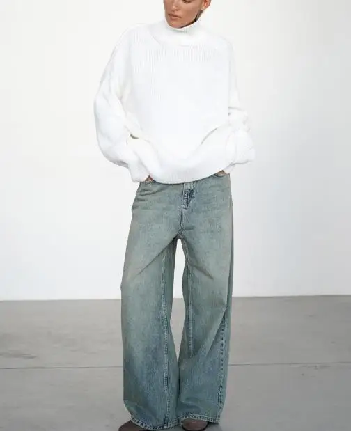 

Women's high neck sweater, popular for autumn and winter 2025, solid color high neck knitted pullover sweater
