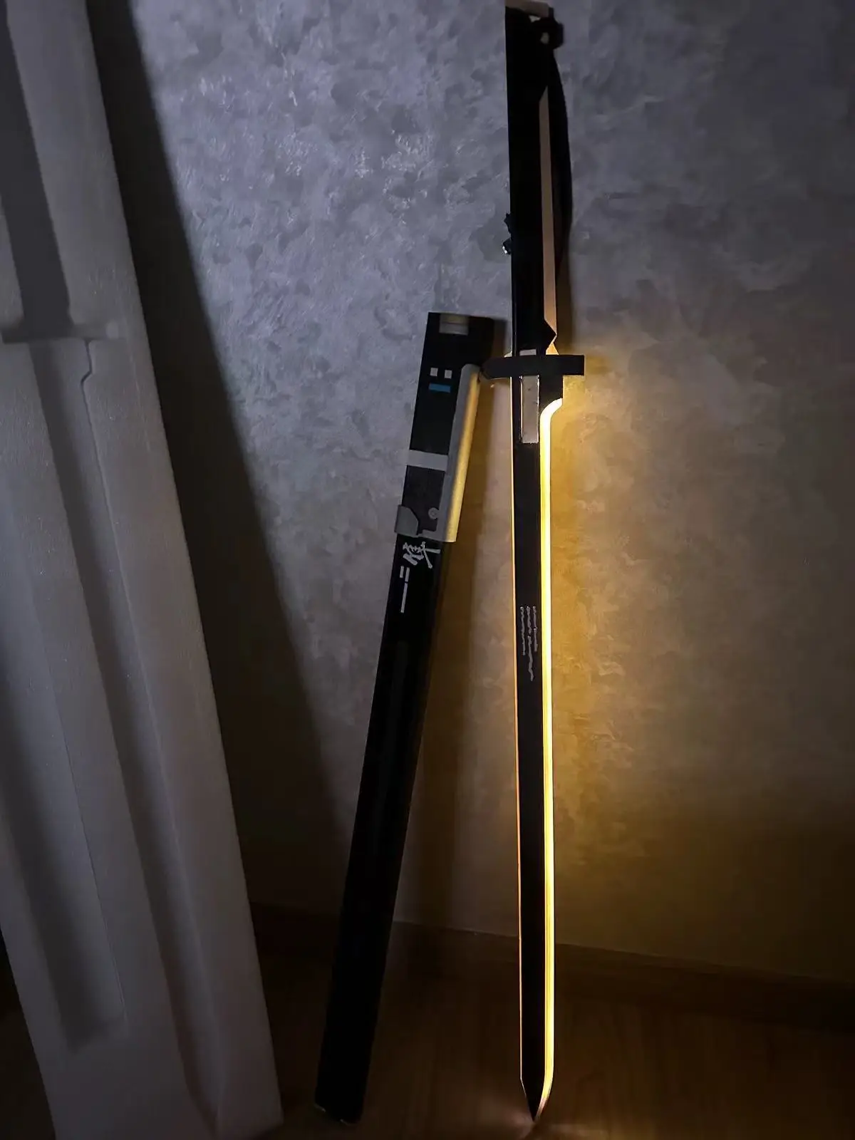 

Rover Cos Luminous Sword Weapons Game Wuthering Waves Cosplay Prop Replica Props Halloween Christmas Party Costume Accessories