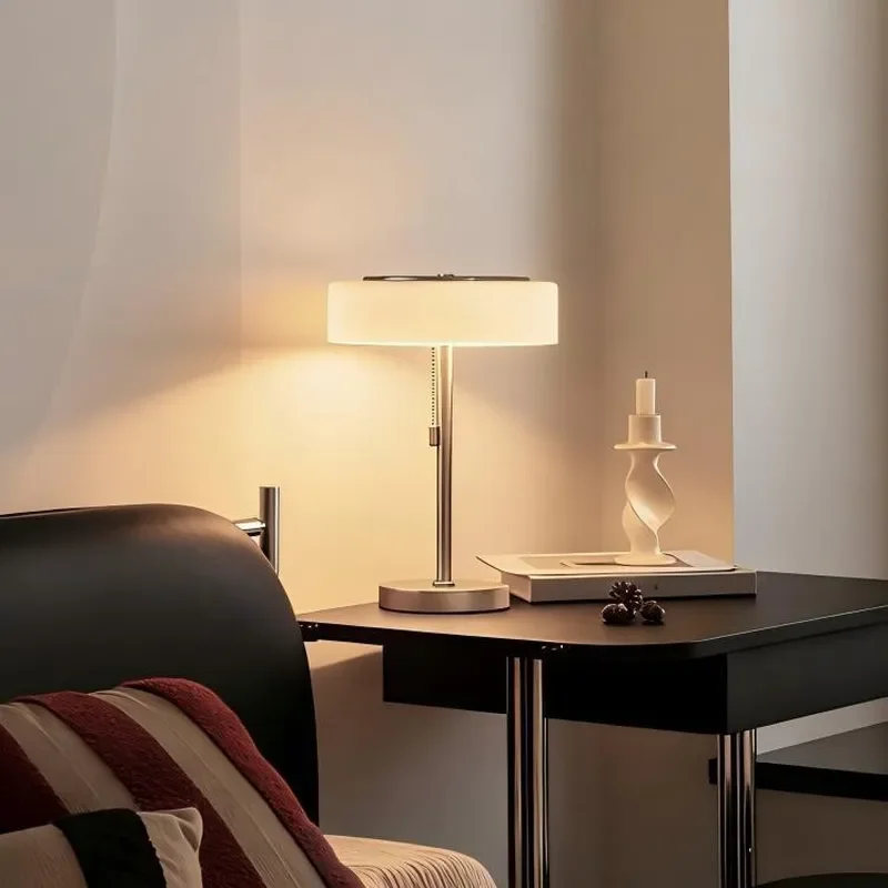 Italian Minimalist Glass Bedside Lamp Luxury High End Study Desk Light Creative Pull Wire Switch Atmosphere Lighting For