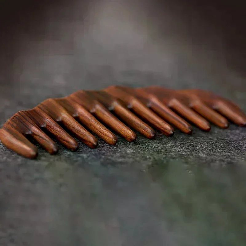 Natural Sandalwood Hair Combs Anti-Static Wooden Comb Massager Serration Tooth Detangle Sandalwood Comb Hair Care Household Gift