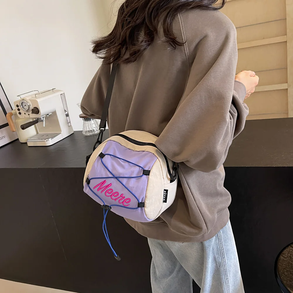 

Fashionable Women's Embroidery Bag With A Unique Design, Canvas Bag With A Contrasting Color, A Stylish Single Shoulder Bag