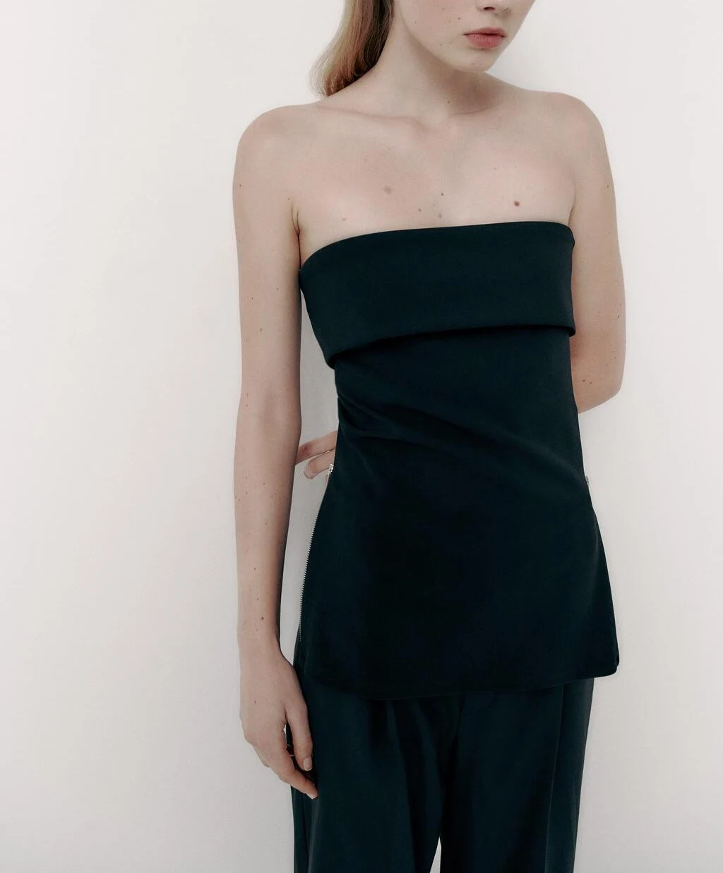 Printemps été nouveau Sle oulder Bared col droit tricoté tissu fermeture éclair haut Gluechiffon Svel régulier couleur Pure