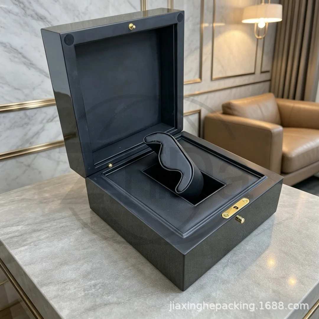 High-end solid wood watch packaging box, bright flip watch box, suitable for mechanical quartz series watches