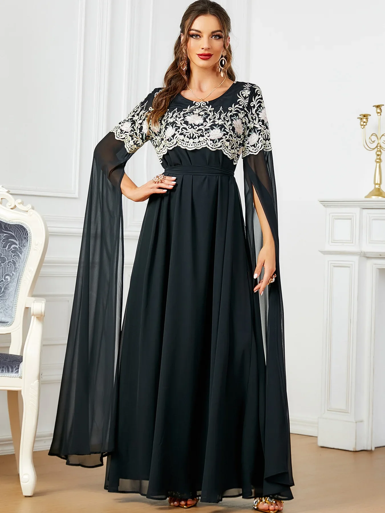 

Muslim Dubai Fashion Elegant Super Long Sleeve Black Long Dresses Flower Embroidery Belted Party Abayas Arab Saudi Women Robe