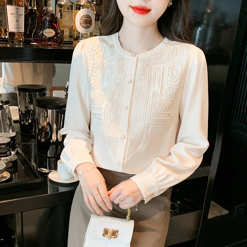 #3235 Spring Beige Long Sleeve Shirts Women Round Neck Vintage Shirts Female Split Joint Lace Blouse Femme Loose Single Breasted