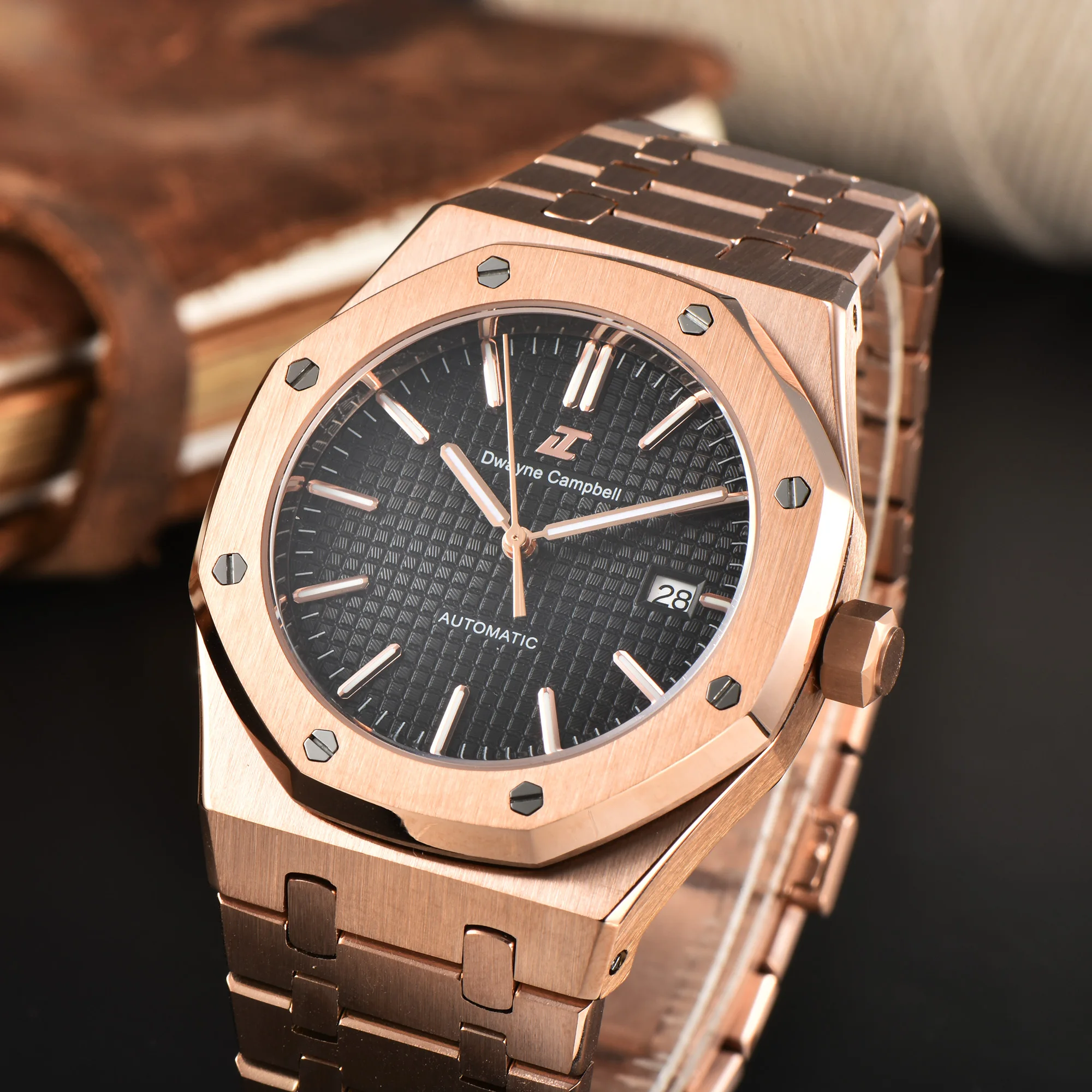 Fully automatic mechanical watch with NH35 movement, stainless steel strap, water-resistant, and sapphire glass watch face.