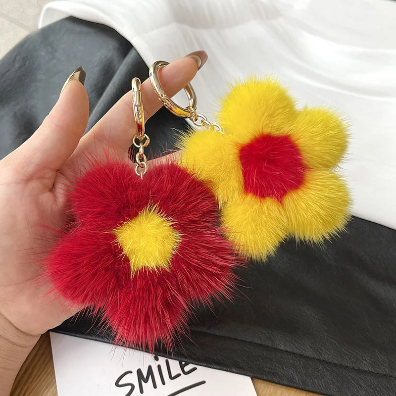 Cute Real Mink Hair Small Flower Keychain Bag Purse Car Key Ring Pendant Fashion Natural Mink Fur Keychain New Style Giffs