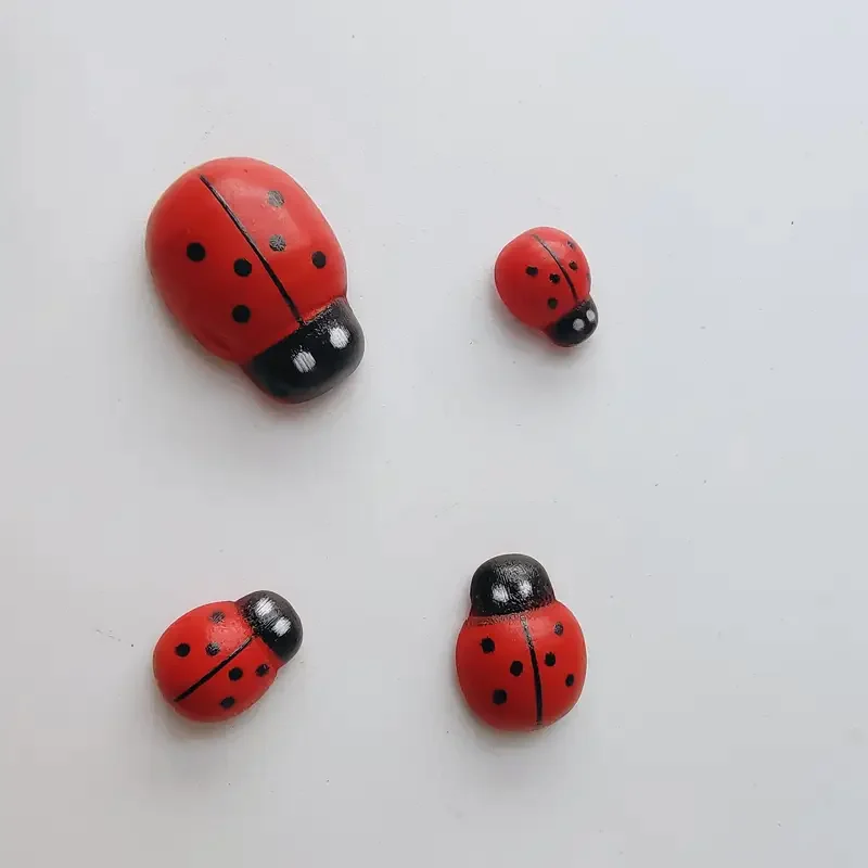50pcs/Pack Multi-Size Wooden Ladybugs with Adhesive Back for Crafts, Micro Landscape Home Garden Plants DIY Decoration