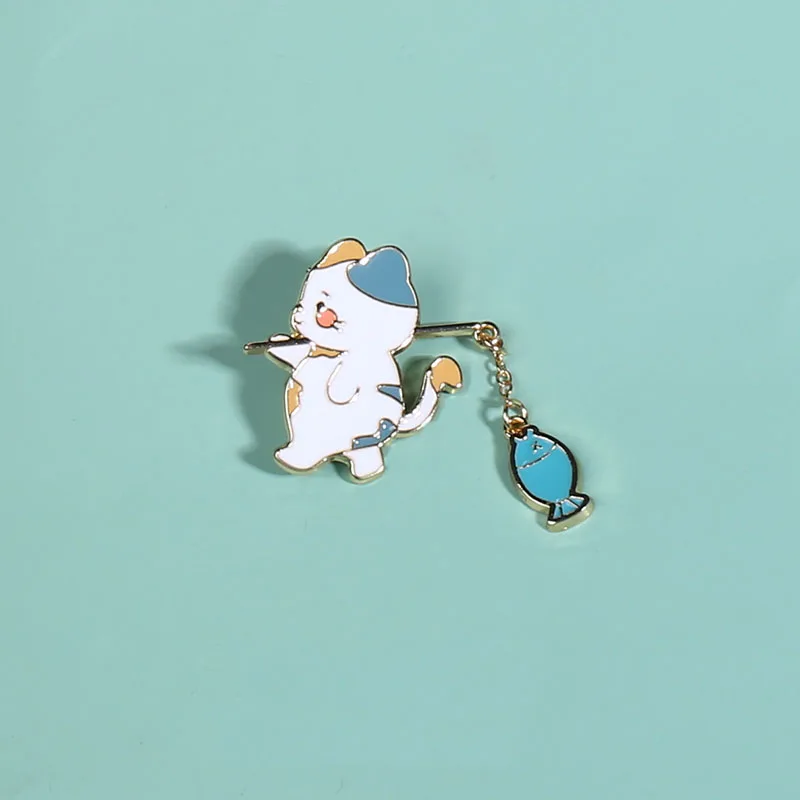 Cute cat metal enamel brooch, cartoon cat fishing badge, cute and sweet couple, girlfriend, pins, clothing bags, jewelry gifts