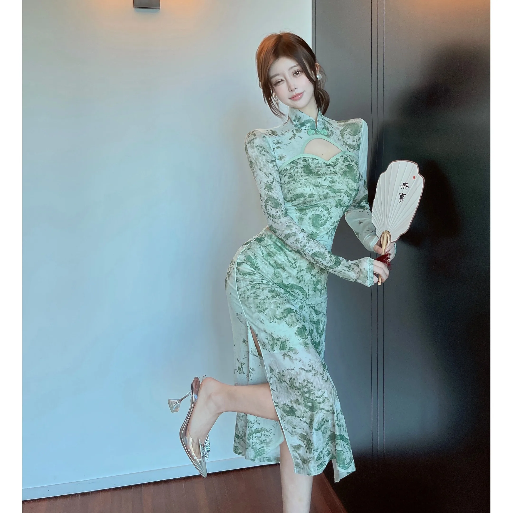 Nowa Chińska Sukienka Qipao w Stylu Retro z Długim Rozcięciem, Wycięciami, Wyszczuplająca, z Wysokim Stanem, Długa Spódnica, Jesienna Moda