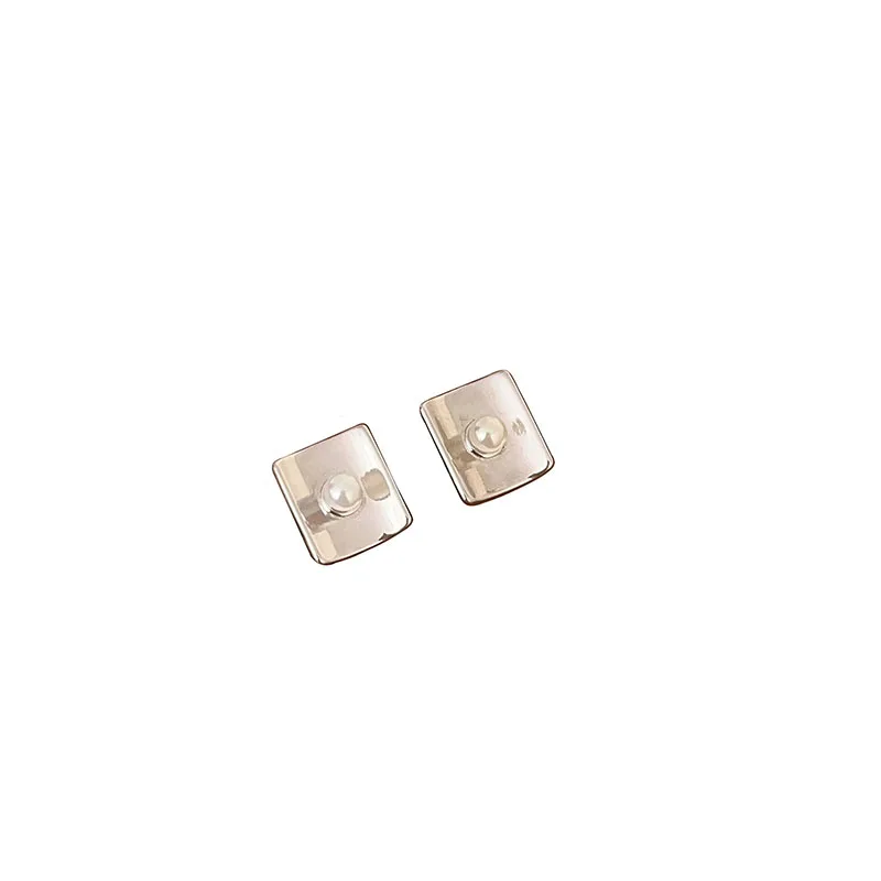 

S925 Sterling Silver Square Pearl Full Body Sterling Silver Earrings with Platinum Smooth Face Small Commuter Earrings