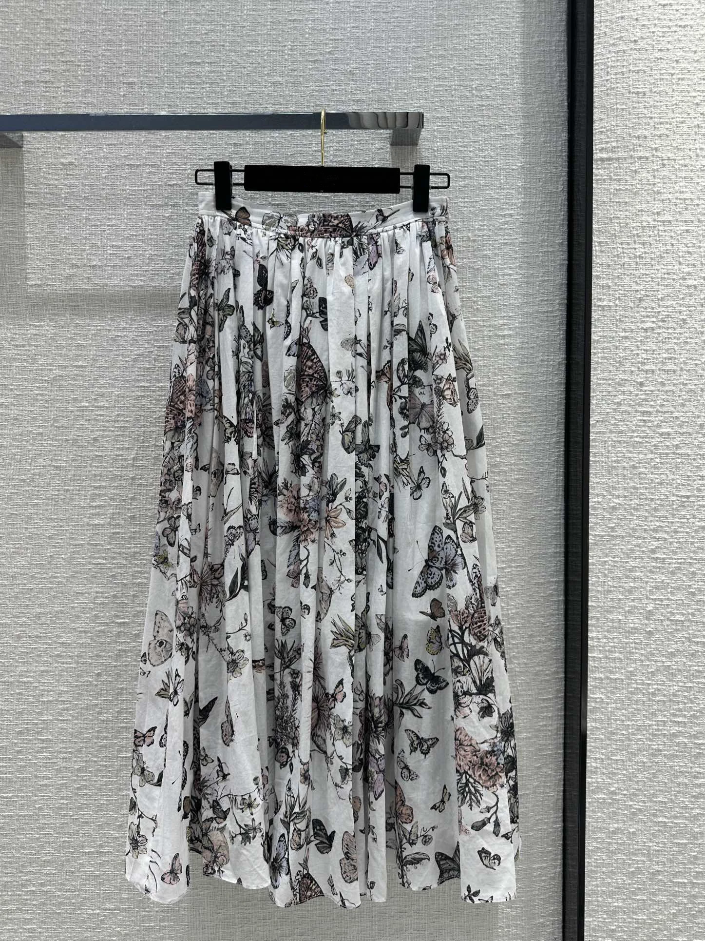 

2024 Women High Quality Luxury Runway New Spring Resort Floral Butterfly Printing Cotton Midi Skirts A-Line Elegant Chic Sweet