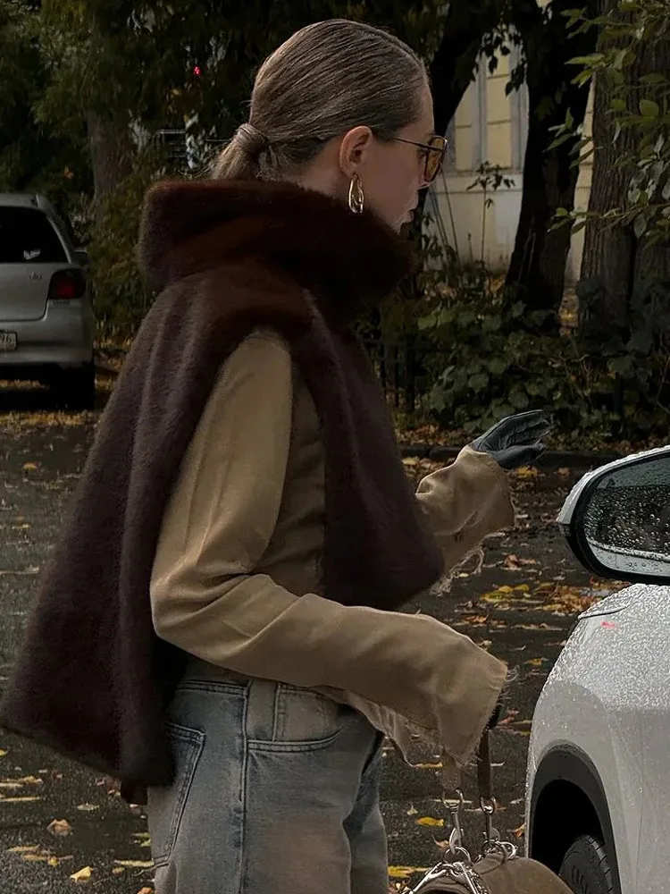 2026 Fashion Faux Fur Sable Vest Crop Top Autumn Winter Turtleneck Eco Mink Fur Tank Tops Sleeveless Jacket Coat Faux Fur Coat