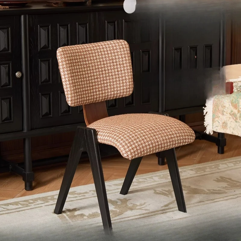 

Solid wood thousand bird grid soft bag dining chair household small apartment simple medieval backrest single leisure chair