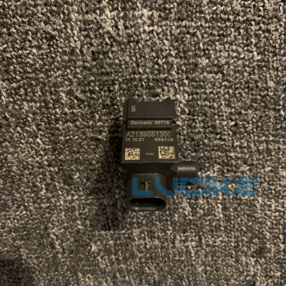 

A2139051300 A2229051400 Оригинальный левый и правый датчик ускорения для Mercedes Benz C E S G GLC OEM 2139051300