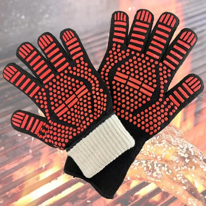 500 degree insulated barbecue gloves, high-temperature insulated BBQ silicone microwave oven protective insulated gloves