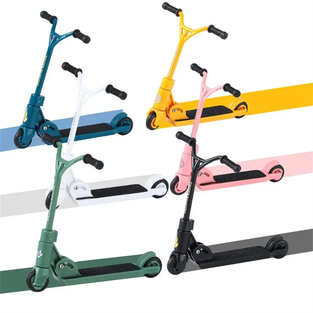 Novelty Foldable Finger Scooter Simulation Multi Colored Mini Scooter Two Wheel Fingerboard Finger Skateboards Finger Training