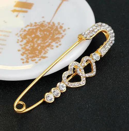 Jewelry rhinestone heart-shaped pin, new retro diamond studded brooch, cross-border clothing accessories silk scarf buckle batch