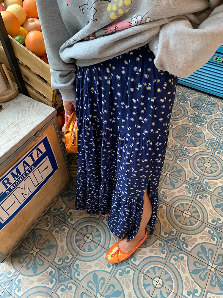 

Blue Floral Print Elastic Waist Half Skirt Women's Fashion Design Early Autumn New Style Korean Style Breathable Skin-Friendl...