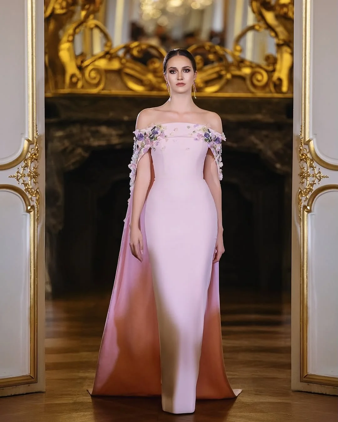 Dubajskie Skromne Eleganckie Romantyczne Sukienki na Zamówienie na Formalne Okazje Różowe Bez Ramiączek Sukienki na Bal Wieczorowe Suknie na Przyjęcia فستان مناسبا