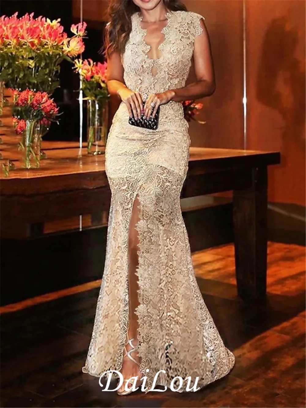 

Mermaid / Trumpet Sexy Floral Engagement Formal Evening Dress V Neck Sleeveless Sweep / Brush Train Lace with Slit